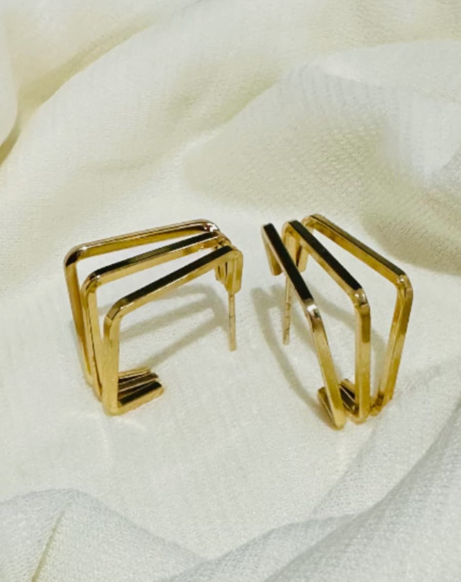 Brinco Quadrado Dourado | Aço Inoxidável